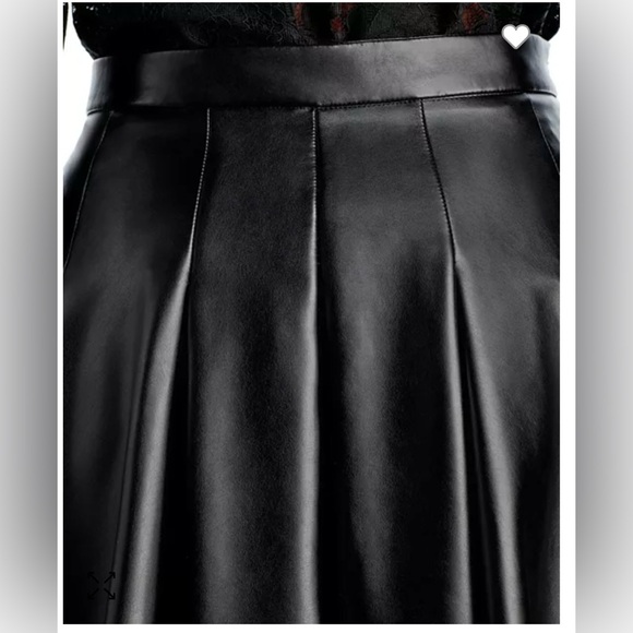AQUA Faux Leather Pleated Mini Skirt in Black | Medium | NWT - Picture 6 of 7